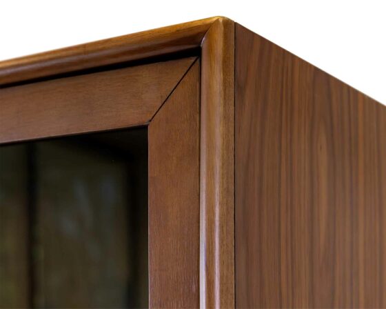 Cupertino Display Cabinet