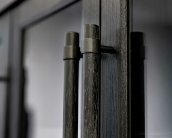 Willow Lane Black Hutch details