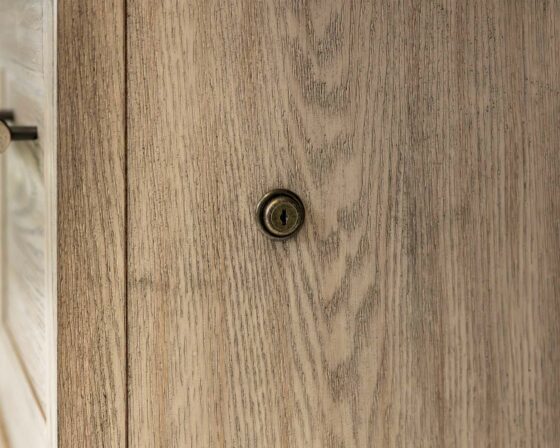 Willow Lane Natural Oak Pedestal Exec Desk details