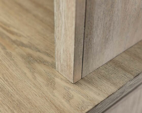Willow Lane Natural Oak Hutch details