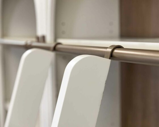 Albany Bookcase Ladder detail IMAL402